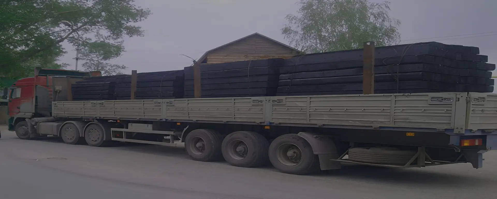 Сервис от транспортной компании по доставке шпал по России из Волгореченска автотранспортом